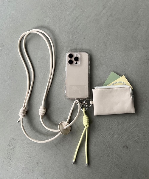 LOWRYS FARM(ローリーズファーム)の「【サイズ調節可能】ケースチャーム付きモバイルストラップ 1044969/GOODS(スマホグッズ・レディース・ブラック/オフホワイト・FREE)」の7枚目の写真