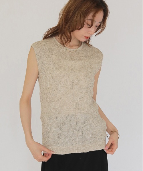 CLEIO(クレイオ)の「【CLEIO】リンクルシアーニットトップス WRINKLE SHEER KNIT TOPS(Tシャツ/カットソー・レディース・アイボリー/チャコールグレー/ベージュ/レッド/ライトグリーン・FREE)」の4枚目の写真