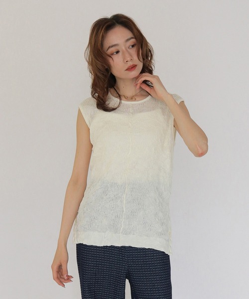 CLEIO(クレイオ)の「【CLEIO】リンクルシアーニットトップス WRINKLE SHEER KNIT TOPS(Tシャツ/カットソー・レディース・アイボリー/チャコールグレー/ベージュ/レッド/ライトグリーン・FREE)」の6枚目の写真