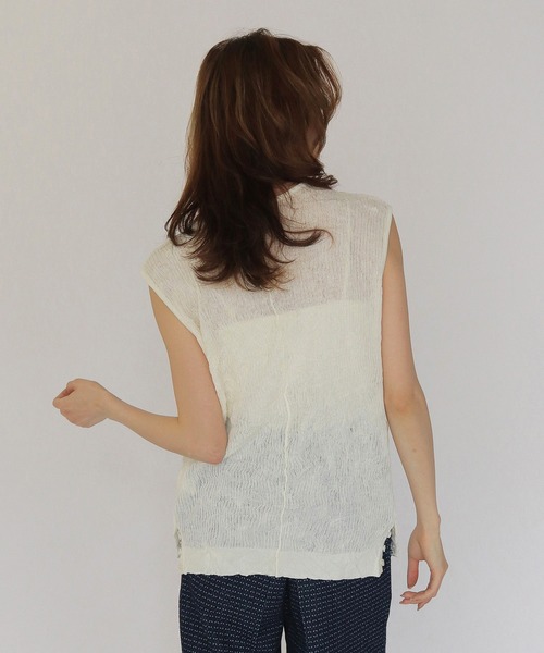 CLEIO(クレイオ)の「【CLEIO】リンクルシアーニットトップス WRINKLE SHEER KNIT TOPS(Tシャツ/カットソー・レディース・アイボリー/チャコールグレー/ベージュ/レッド/ライトグリーン・FREE)」の8枚目の写真