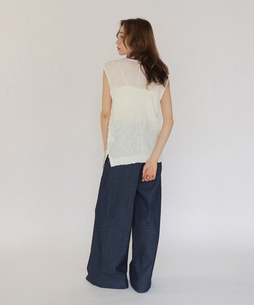 CLEIO(クレイオ)の「【CLEIO】リンクルシアーニットトップス WRINKLE SHEER KNIT TOPS(Tシャツ/カットソー・レディース・アイボリー/チャコールグレー/ベージュ/レッド/ライトグリーン・FREE)」の15枚目の写真