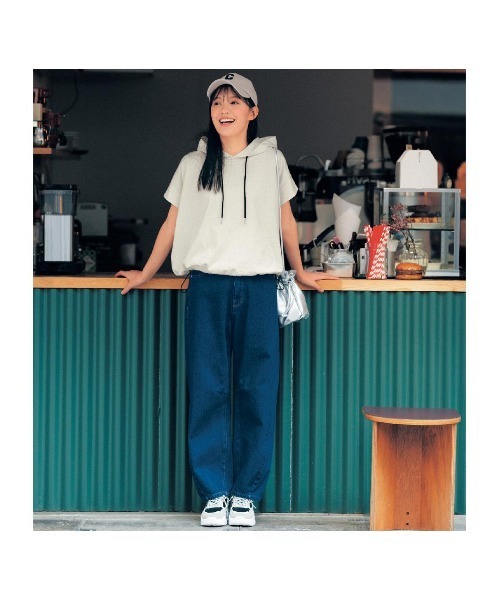 Belle Maison（ベルメゾン）の「【STANDARD me】裾スピンドルデザイン綿素材半袖Ｔシャツパーカ（Tシャツ/カットソー・キッズ・オフホワイト/ライトブルー・M/S/XS/XXS）」の8枚目の写真