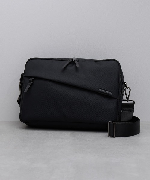COMME CA MEN(コムサメン)の「【COMME CA MEN】オブリック ボディクロスバッグ 7136(ボディバッグ/ウエストポーチ・メンズ・ブラック/ネイビー・FREE)」の3枚目の写真
