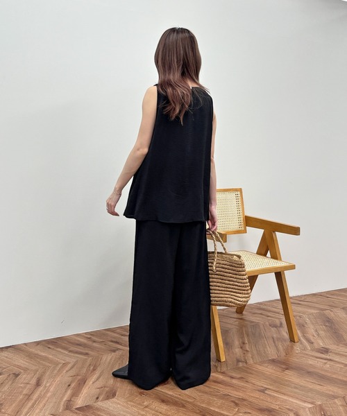 ISOOK(アイスー)の「ノースリーブリラックスセットアップ(chiica select) / 2点セット セットアイテム 夏 ブラウス イージーパンツ ウエストゴム ワッシャー しわ加工(セットアップ・レディース・ブラック/アイボリー/ベージュ・FREE)」の20枚目の写真