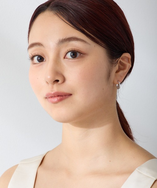 CALIN STANDARD(カリンスタンダード)の「◆金属アレルギー対応◆◆made in japan◆ 【高品質ポスト】【純金・純銀厚メッキ】ダブルライン ジルコニアセラミックポストピアス(ピアス(両耳用)・レディース・シルバー/ゴールド/ピンクゴールド・FREE)」の4枚目の写真