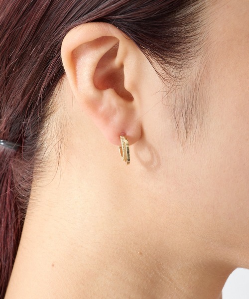CALIN STANDARD(カリンスタンダード)の「◆金属アレルギー対応◆◆made in japan◆ 【高品質ポスト】【純金・純銀厚メッキ】ダブルライン ジルコニアセラミックポストピアス(ピアス(両耳用)・レディース・シルバー/ゴールド/ピンクゴールド・FREE)」の9枚目の写真