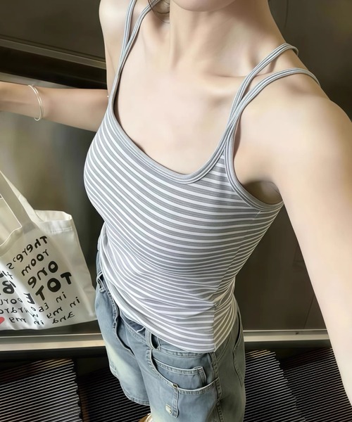 AVYL(アヴィル)の「カップ付きバッククロスキャミソール/カップ付きダブルストラップキャミ(キャミソール・レディース・ブラック/ホワイト/グレー・M)」の10枚目の写真