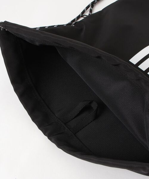 adidas(アディダス)の「adidas/アディダス アディダス APWR ジムサック(バックパック/リュック・メンズ・アイボリー/グレー/ブラック・ONE SIZE)」の6枚目の写真