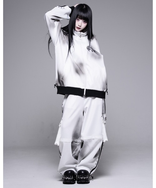 REFLEM(レフレム)の「『REFLEM/レフレム』スプレー加工スタッズラインジャージパンツ(その他パンツ・レディース・ホワイト/グレー/ブラック・FREE)」の13枚目の写真