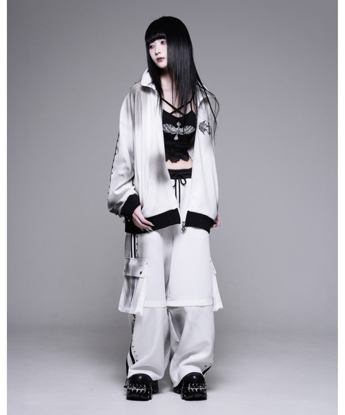 REFLEM(レフレム)の「『REFLEM/レフレム』スプレー加工スタッズラインジャージパンツ(その他パンツ・レディース・ホワイト/グレー/ブラック・FREE)」の14枚目の写真
