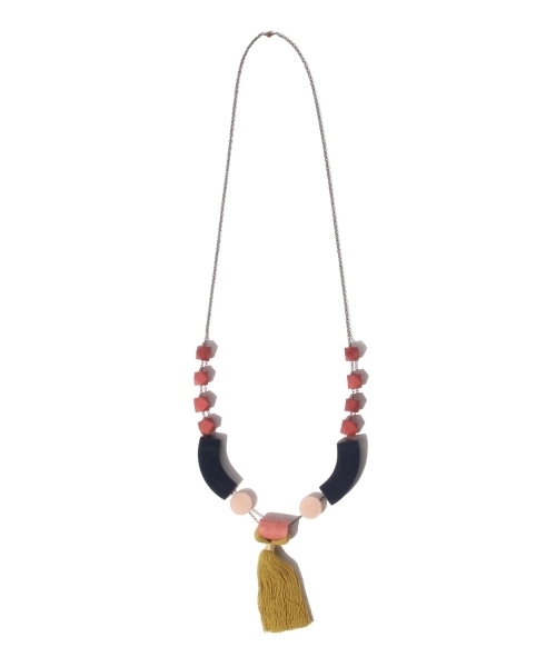 Ray BEAMS（レイビームス）の「BLUMA PROJECT / Maizy ネックレス（ネックレス・レディース・オレンジ/ネイビー・ONE SIZE）」の3枚目の写真