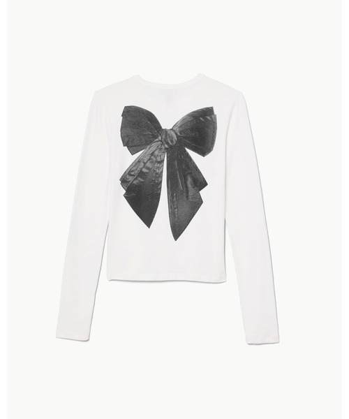 MARC JACOBS(マークジェイコブス)の「OVERSIZED RUNWAY BOW LOGO LONGSLEEVE/オーバーサイズド ランウェイ ボウ ロゴ ロングスリーブ(Tシャツ/カットソー・レディース・ホワイト・L/M/S/XS)」の4枚目の写真