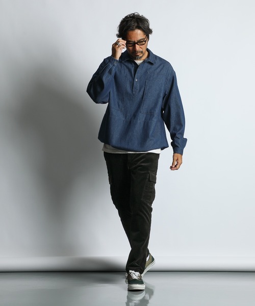 The DUFFER of ST.GEORGE(ザダファーオブセントジョージ)の「【WEB限定アイテム】8oz DENIM PULLOVER SHIRT:デニムプルオーバーシャツ / シャツブルゾン / ライトアウター(シャツ/ブラウス・メンズ・ライトインディゴブルー/インディゴブルー・X-LARGE/LARGE/MEDIUM)」の13枚目の写真