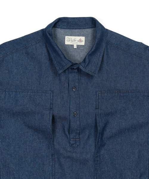 The DUFFER of ST.GEORGE(ザダファーオブセントジョージ)の「【WEB限定アイテム】8oz DENIM PULLOVER SHIRT:デニムプルオーバーシャツ / シャツブルゾン / ライトアウター(シャツ/ブラウス・メンズ・ライトインディゴブルー/インディゴブルー・X-LARGE/LARGE/MEDIUM)」の11枚目の写真