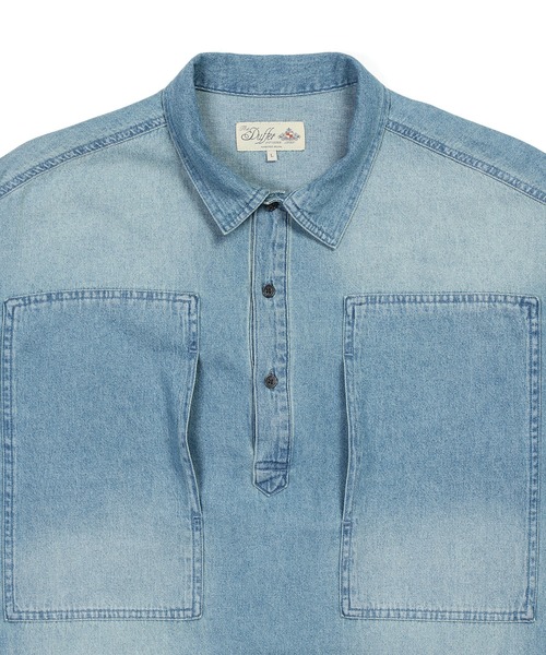 The DUFFER of ST.GEORGE(ザダファーオブセントジョージ)の「【WEB限定アイテム】8oz DENIM PULLOVER SHIRT:デニムプルオーバーシャツ / シャツブルゾン / ライトアウター(シャツ/ブラウス・メンズ・ライトインディゴブルー/インディゴブルー・X-LARGE/LARGE/MEDIUM)」の3枚目の写真