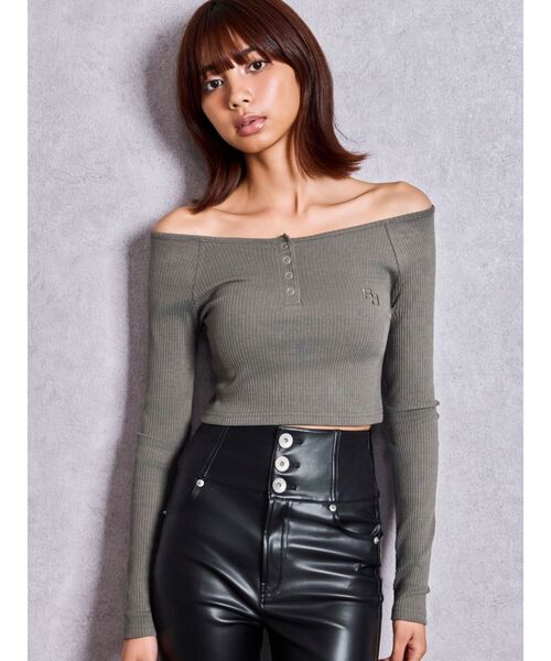 GYDA(ジェイダ)の「GGヘンリーオフショルテレコショートトップス(Tシャツ/カットソー・レディース・グレー/チャコールグレー/ブラック・FREE)」の13枚目の写真