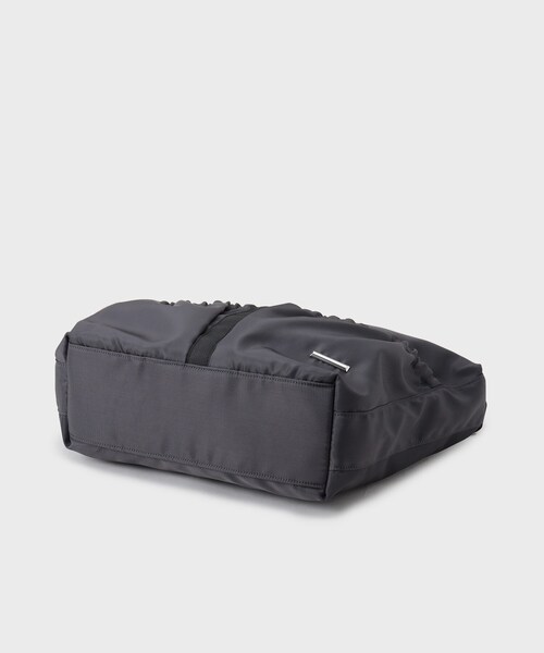 THE SHOP TK (ザ ショップ ティーケー )の「ダブルポケット ナイロンショルダーバッグ(ショルダーバッグ・メンズ・ダークグレー/ブラック・00)」の11枚目の写真