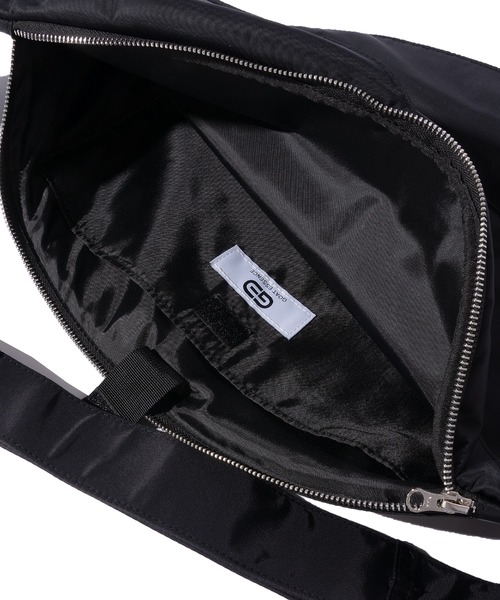 GOAT ESSENCE(ゴートエッセンス)の「YOROI SLING(ショルダーバッグ・メンズ・ブラック・FREE)」の4枚目の写真
