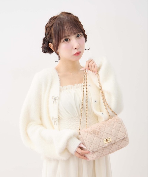INGNI(イング)の「ファーキルティングショルダーバッグ(ショルダーバッグ・レディース・ベージュ/オフホワイト/ピンク・-)」の2枚目の写真
