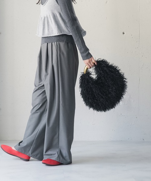 mili an deni(ミリアンデニ)の「シープファーハーフムーンショルダーバッグ(ショルダーバッグ・レディース・アイボリー/モカ/ブラック・F)」の20枚目の写真