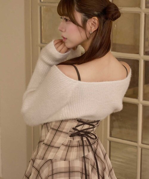 Belle Charme(ベルシャルム)の「【Belle Charme】Belle Charme Chain Shaggy Bolero(カーディガン/ボレロ・レディース・オフホワイト/ブラック・FREE)」の20枚目の写真