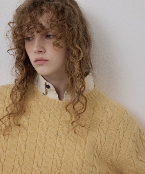 NOHANT(ノアン)の「コルセットカフスケーブルニット イエロー(ニット/セーター・レディース・レモンイエロー・SMALL/MEDIUM/LARGE)」の5枚目の写真