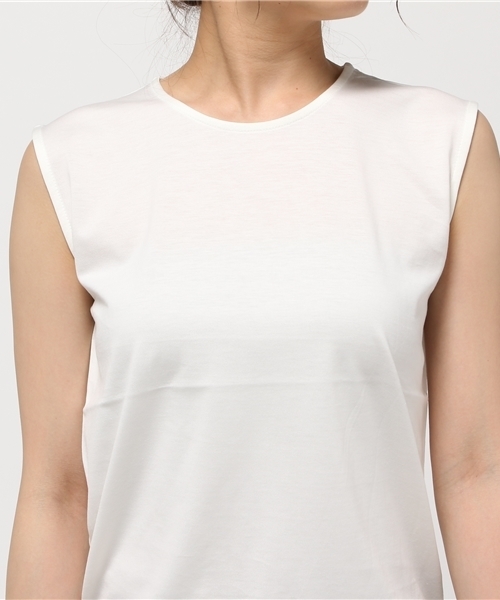 NATURAL BEAUTY BASIC（ナチュラルビューティーベーシック）の「【AneCan 6月号掲載】60/2SUVIN天竺カットソー（Tシャツ/カットソー・レディース・ホワイト系その他/ブラック/カーキ・MEDIUM）」の10枚目の写真