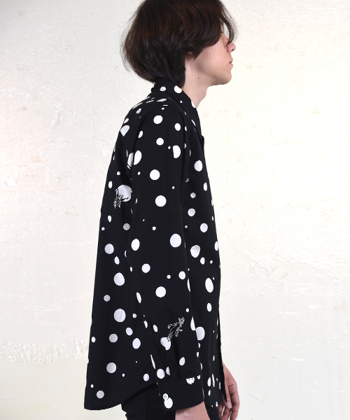 MILKBOY（ミルクボーイ）の「EVIL DOT シャツ（シャツ/ブラウス・メンズ・ブラック×ホワイト/ホワイト×ブラック/サックスブルー・FREE）」の7枚目の写真