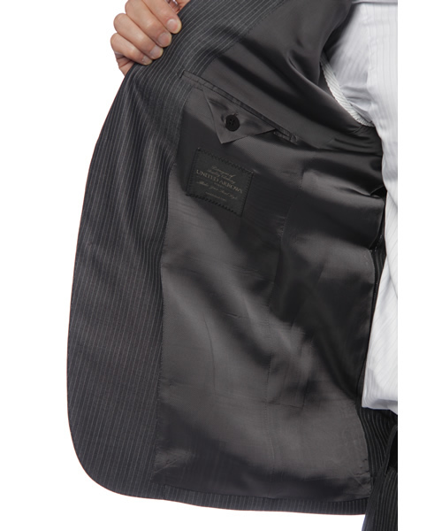 ユナイテッドアローズ　チャコールグレー　ピンストライプスーツ UNITED ARROWS（ユナイテッドアローズ）の「UA ピンストライプ