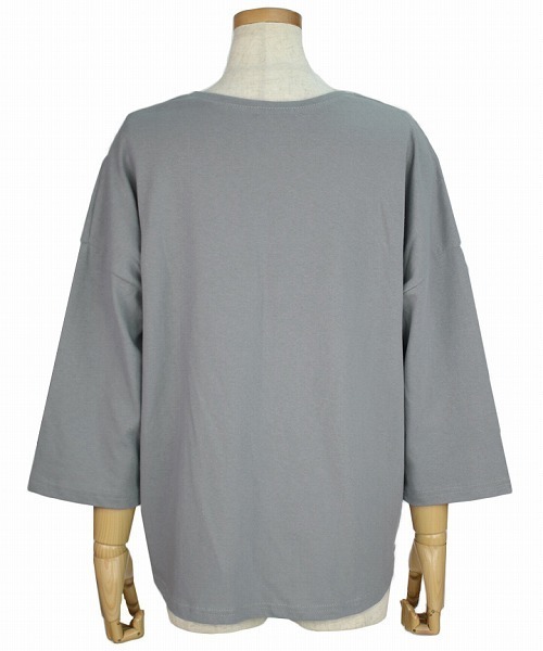 reca(レカ)の「ゆったりシルエット 筆記体 刺繍ロゴTシャツ(Tシャツ/カットソー・レディース・ホワイト/ブルー系その他/スモークピンク/グレー/ホワイト系その他/ブラック/モカ/ホワイト系その他2/アイボリー/グリーン系その他・FREE)」の17枚目の写真