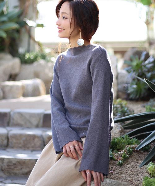 Bab Bou Jeloud(バブブージュルード)の「 【もちもち素材】フレアスリーブ ボートネック スカラップニットプルオーバー(ニット/セーター・レディース・チャコールグレー/ブラック/ダークグリーン/キャメル・FREE)」の3枚目の写真