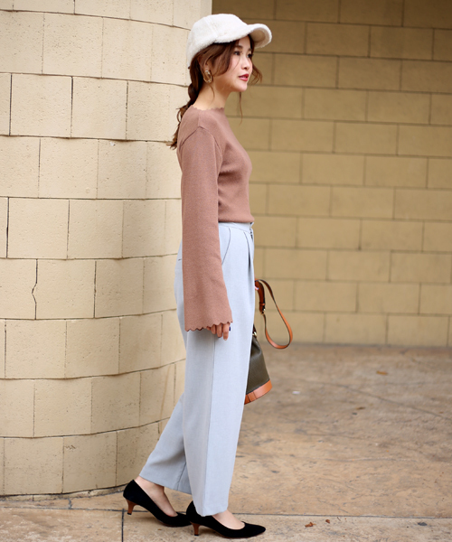 Bab Bou Jeloud(バブブージュルード)の「 【もちもち素材】フレアスリーブ ボートネック スカラップニットプルオーバー(ニット/セーター・レディース・チャコールグレー/ブラック/ダークグリーン/キャメル・FREE)」の16枚目の写真