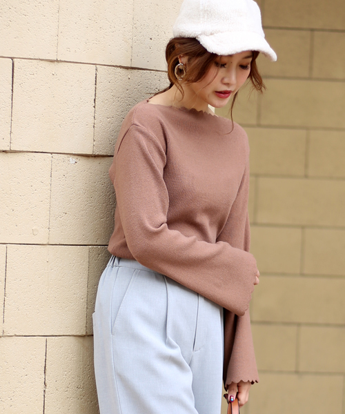 Bab Bou Jeloud(バブブージュルード)の「 【もちもち素材】フレアスリーブ ボートネック スカラップニットプルオーバー(ニット/セーター・レディース・チャコールグレー/ブラック/ダークグリーン/キャメル・FREE)」の15枚目の写真