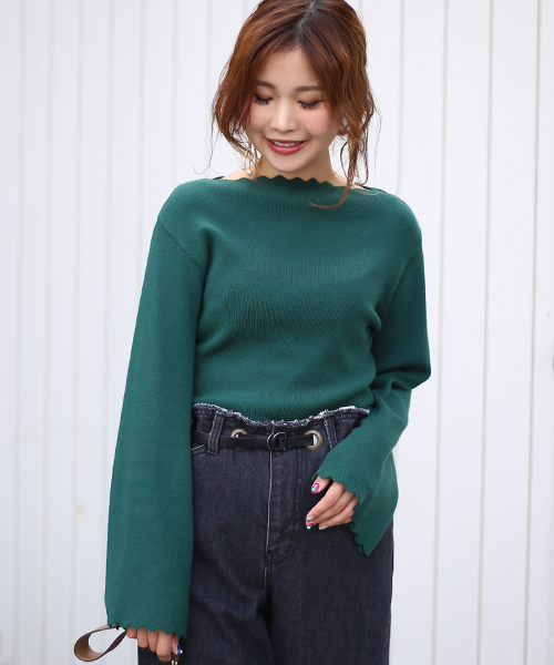 Bab Bou Jeloud(バブブージュルード)の「 【もちもち素材】フレアスリーブ ボートネック スカラップニットプルオーバー(ニット/セーター・レディース・チャコールグレー/ブラック/ダークグリーン/キャメル・FREE)」の12枚目の写真