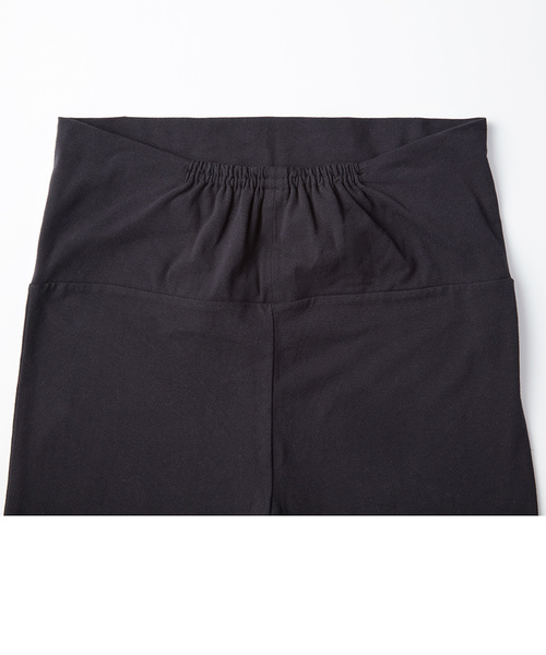 フェリシモMama(フェリシモママ)の「リブ イン コンフォート しめつけないのが心地いい!産前産後に使えるマタニティパジャマ〈ギンガム〉(マタニティウェア/グッズ・レディース・ブラック×ホワイト・LARGE/MEDIUM)」の3枚目の写真