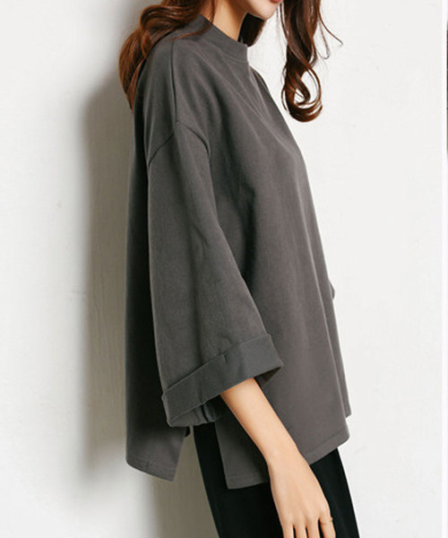 classicalelf（クラシカルエルフ）の「裾スリット＆折り返し半端袖ミドル丈無地ボートネックカットソーブラウス（Tシャツ/カットソー・レディース・グレー/ピンク/ホワイト/キャメル・FREE/MEDIUM/LARGE/X-LARGE/XX-LARGE）」の3枚目の写真