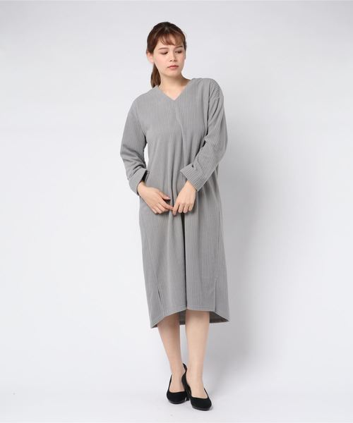rps（アールピーエス）の「針抜き起毛Vネックワンピース（ワンピース・レディース・ブラック/ベージュ/グレー/ダークグリーン・M）」の8枚目の写真