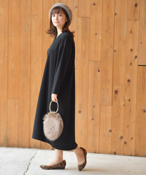 rps（アールピーエス）の「針抜き起毛Vネックワンピース（ワンピース・レディース・ブラック/ベージュ/グレー/ダークグリーン・M）」の7枚目の写真