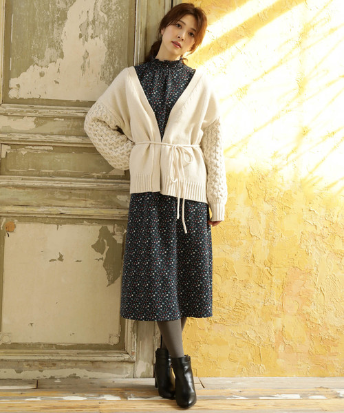 VIS（ビス）の「【WEB限定】ハニカム編スリーブカーディガン（カーディガン/ボレロ・レディース・ベージュ/ネイビー/キナリ/ブルー系その他4・FREE）」の13枚目の写真