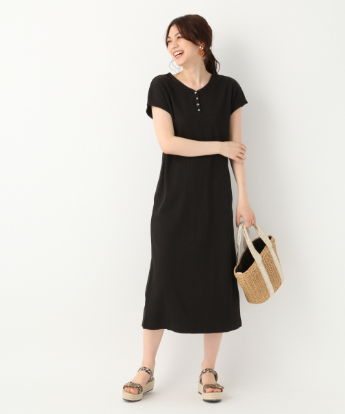 GLOBAL WORK（グローバルワーク）の「ハリヌキリブヘンリーワンピ半袖/836607（ワンピース・レディース・ブラック/ブラウン/オフホワイト・MEDIUM/LARGE）」の5枚目の写真