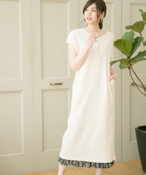 GLOBAL WORK（グローバルワーク）の「ハリヌキリブヘンリーワンピ半袖/836607（ワンピース・レディース・ブラック/ブラウン/オフホワイト・MEDIUM/LARGE）」の7枚目の写真