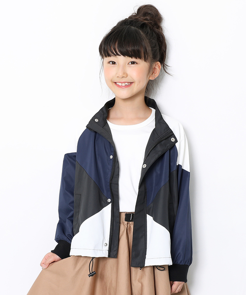 devirock(デビロック)の「ビッグシルエットウインドブレーカー(ナイロンジャケット・キッズ・レッド/キャメル/グリーン/ブラック/ネイビー・160cm/150cm/140cm/130cm/110cm/120cm/100cm)」の2枚目の写真