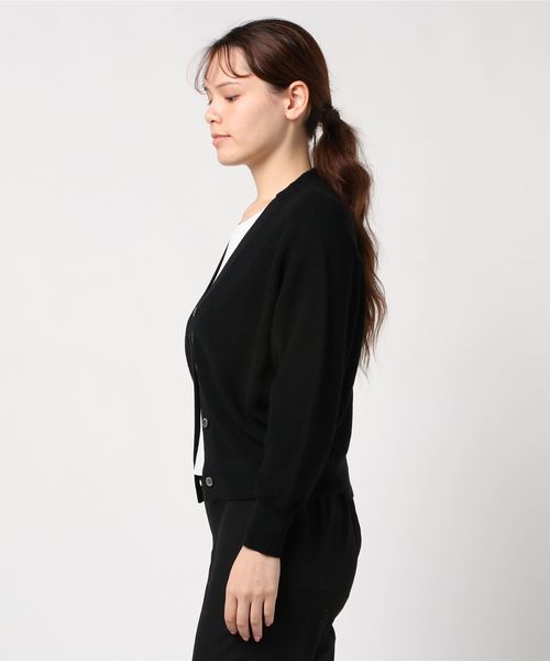 NOLLEY’S(ノーリーズ)の「片畦ゆったりカーディガン(ニット/セーター・レディース・ブラック/ベージュ/ラベンダー・38)」の17枚目の写真