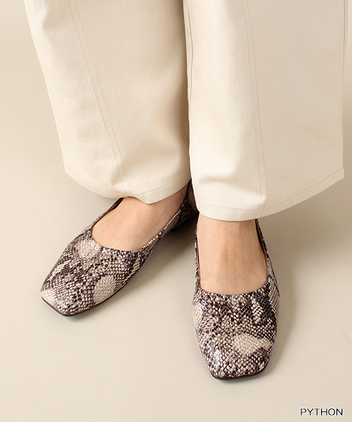 RANDA（ランダ）の「ソフトギャザーフラットパンプス（パンプス・レディース・ブラック/ベージュ/パイソン・LL/M/L/S）」の3枚目の写真