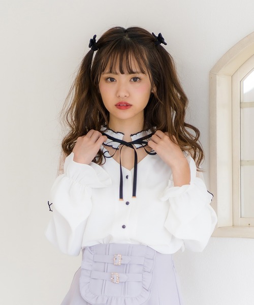 ROJITA（ロジータ）の「チョーカーリボンV開き配色メローBL（シャツ