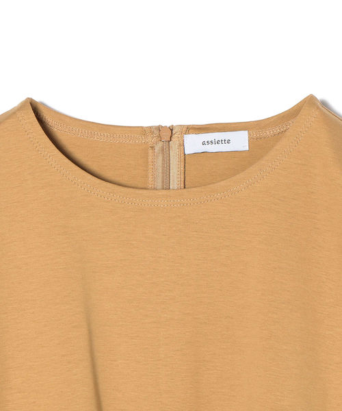 SHIPS(シップス)の「assiette:クルーネックラウンドスリーブ(Tシャツ/カットソー・レディース・ベージュ/ホワイト系その他・ONE SIZE)」の4枚目の写真