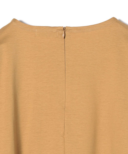 SHIPS(シップス)の「assiette:クルーネックラウンドスリーブ(Tシャツ/カットソー・レディース・ベージュ/ホワイト系その他・ONE SIZE)」の6枚目の写真