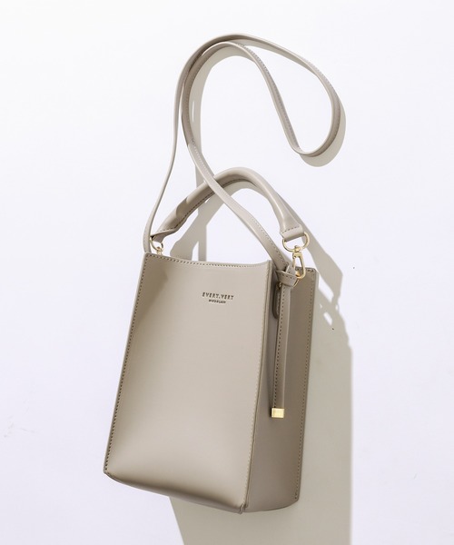 natural couture（ナチュラルクチュール）の「NEW 2WAYスクエアショルダー（ショルダーバッグ・レディース・ブラック/ブラウン/グレー/オレンジ・FREE）」の5枚目の写真