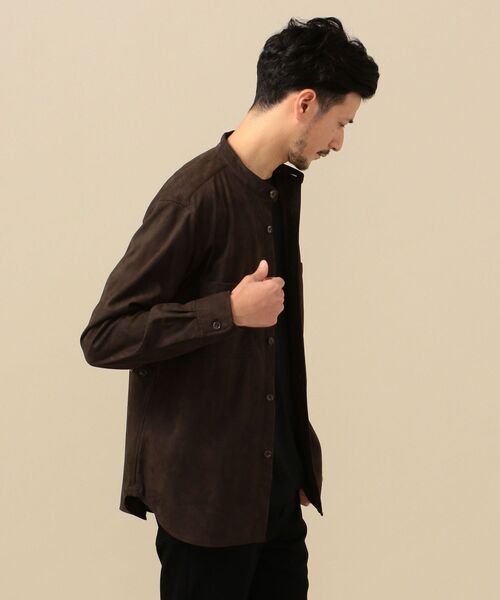 SHIPS(シップス)の「SC: フェイクスエード スタンドカラー シャツ(シャツ/ブラウス・メンズ・ブラック/ブラウン・MEDIUM/LARGE/X-LARGE/SMALL)」の2枚目の写真