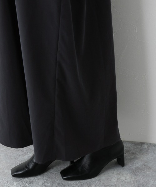 A part by（アパートバイ）の「MoNyソデシャーリングワンピース　918322（ワンピース・レディース・チャコールグレー/オフホワイト/カーキ/ライトイエロー/ブラウン系その他・FREE）」の22枚目の写真